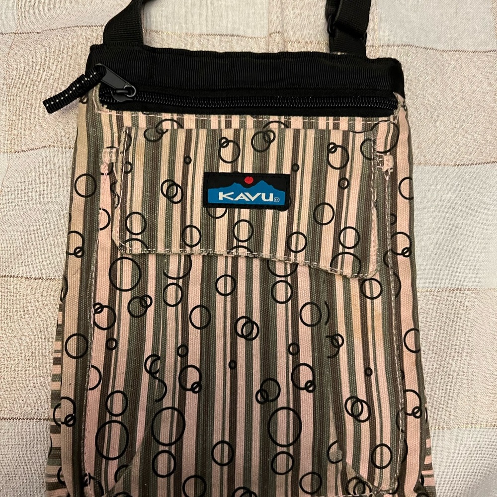 KAVU Patterned Bag - Black and Tan